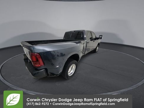 Used 2025 RAM 3500 Laramie w/ Sport Appearance Package AWD/4WD image 8