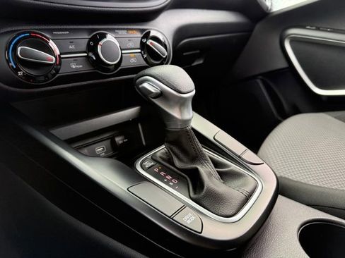 Certified 2020 Kia Soul LX image 14