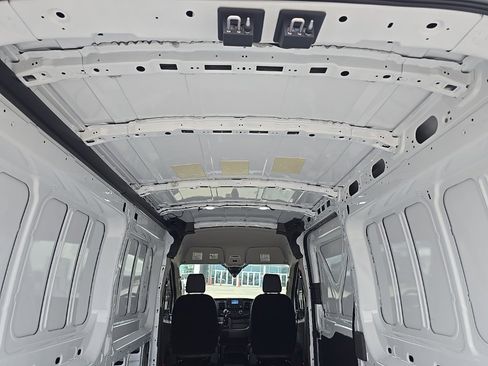 New 2025 Ford Transit 250 148 Medium Roof image 11
