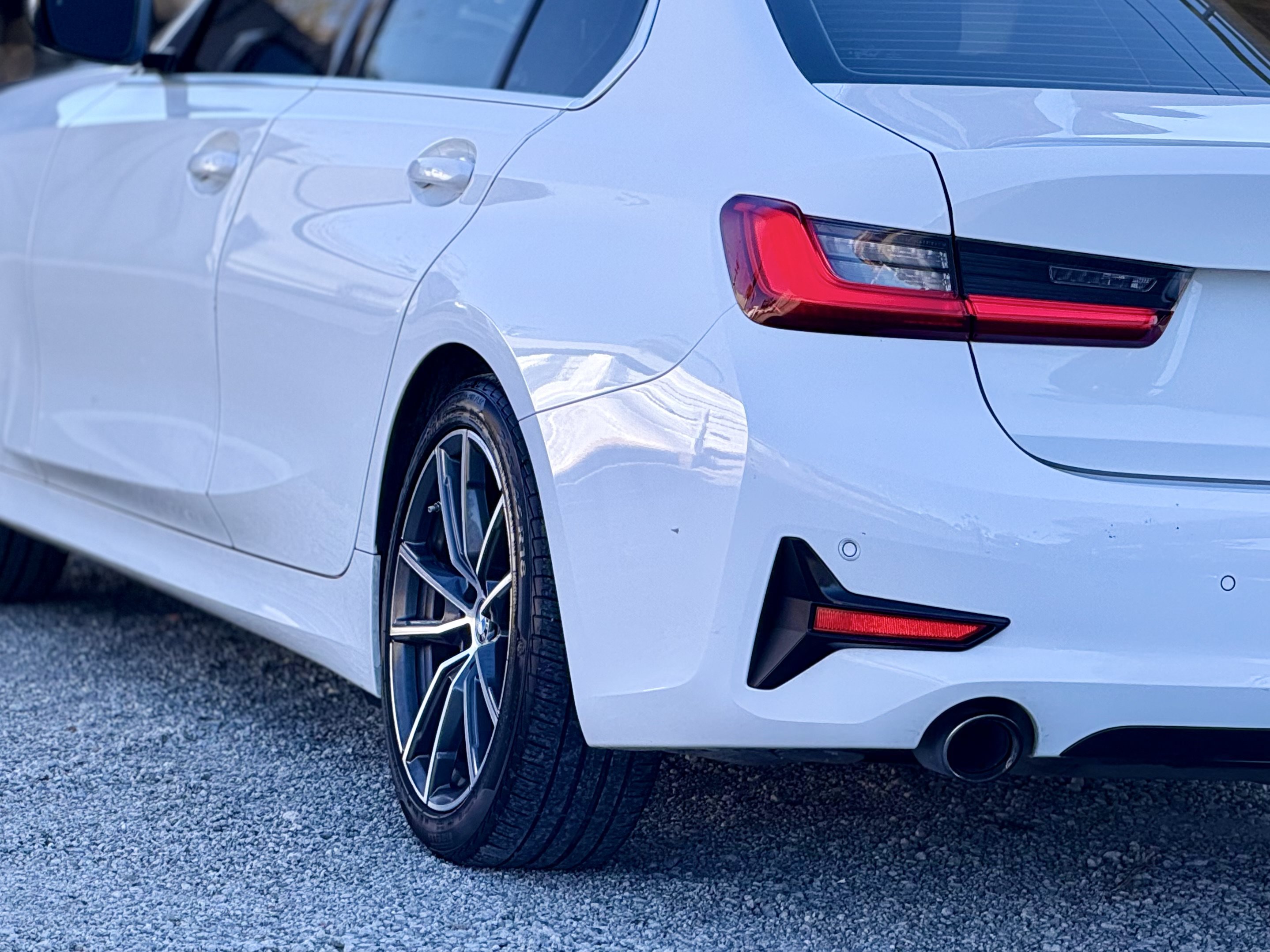 Used 2020 BMW 330i Sedan w/ Driving Assistance Package RWD image 30