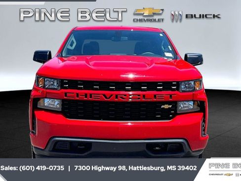 Used 2019 Chevrolet Silverado 1500 Custom w/ Custom Convenience Package RWD image 3