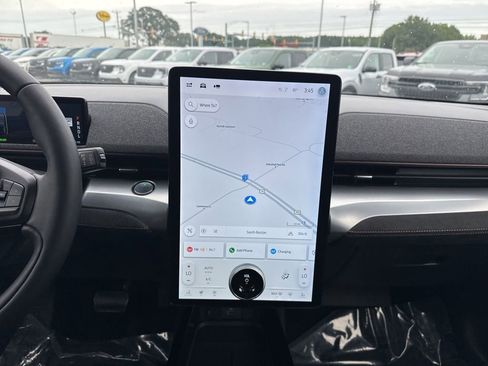 Certified 2022 Ford Mustang Mach-E GT image 28