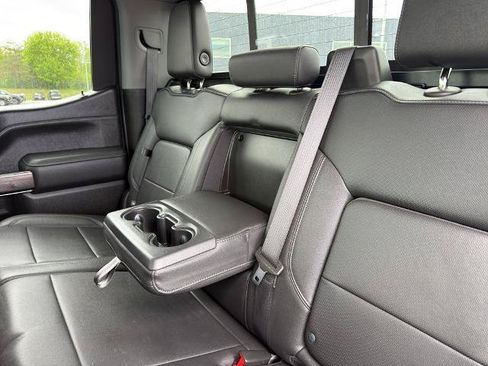 Used 2022 Chevrolet Silverado 1500 LTZ AWD/4WD image 34