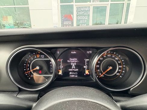 Used 2022 Jeep Wrangler Unlimited Sport w/ Sun And Sound Package AWD/4WD image 10