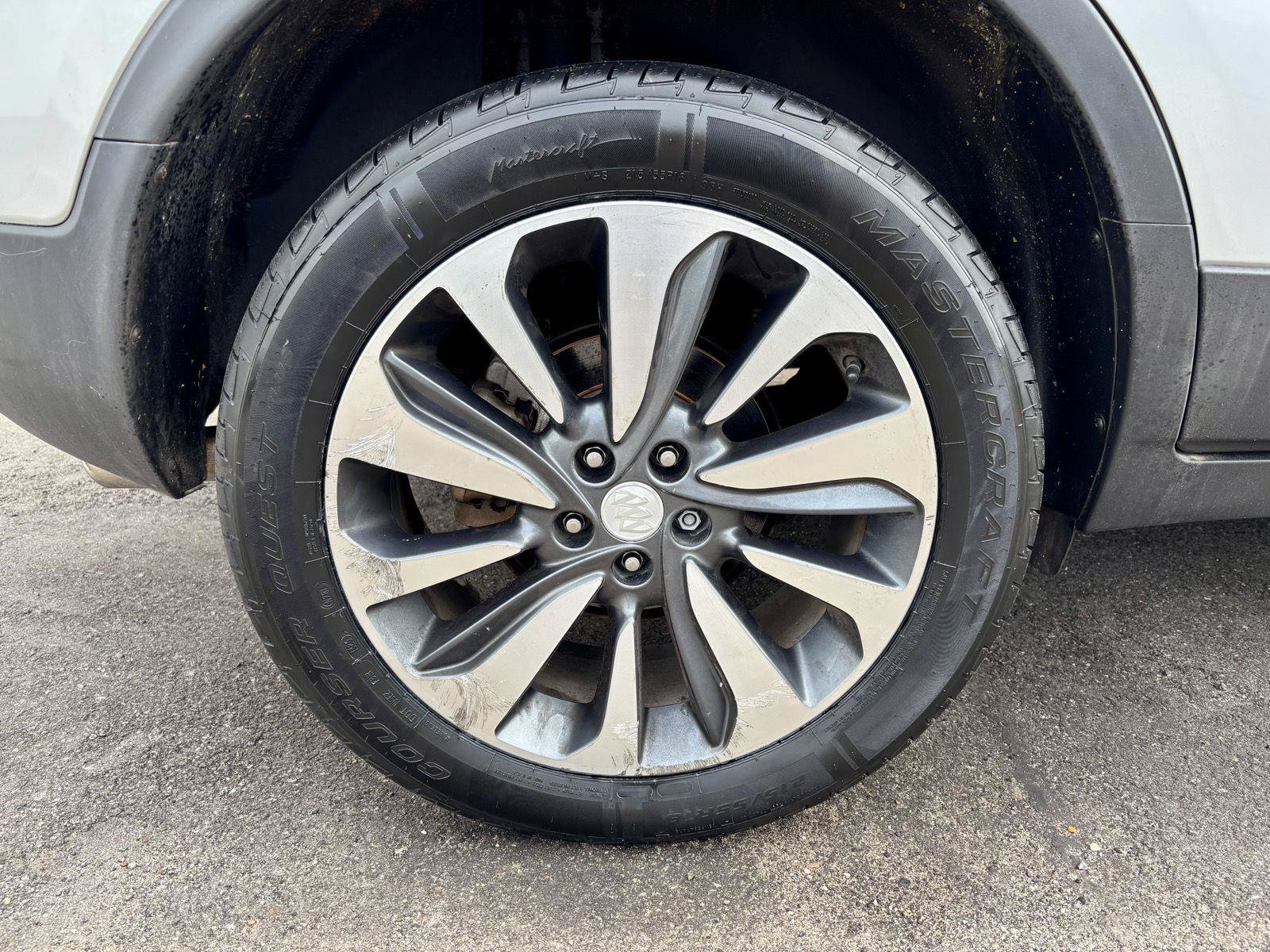 Used 2020 Buick Encore Essence AWD/4WD image 13