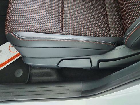 New 2026 Nissan Kicks SR w/ Cold Weather Package image 17