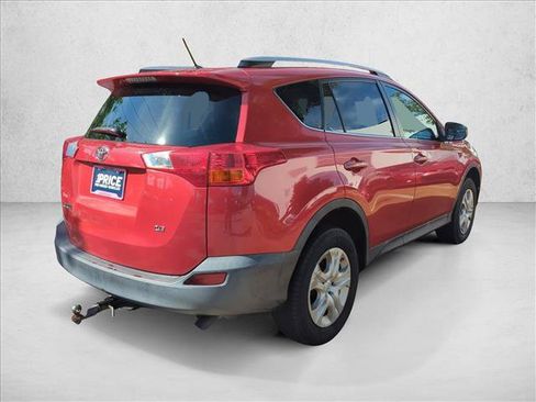 Used 2014 Toyota RAV4 LE FWD image 5