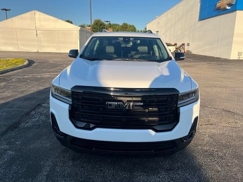 Certified 2023 GMC Acadia SLT w/ Elevation Edition AWD/4WD image 2