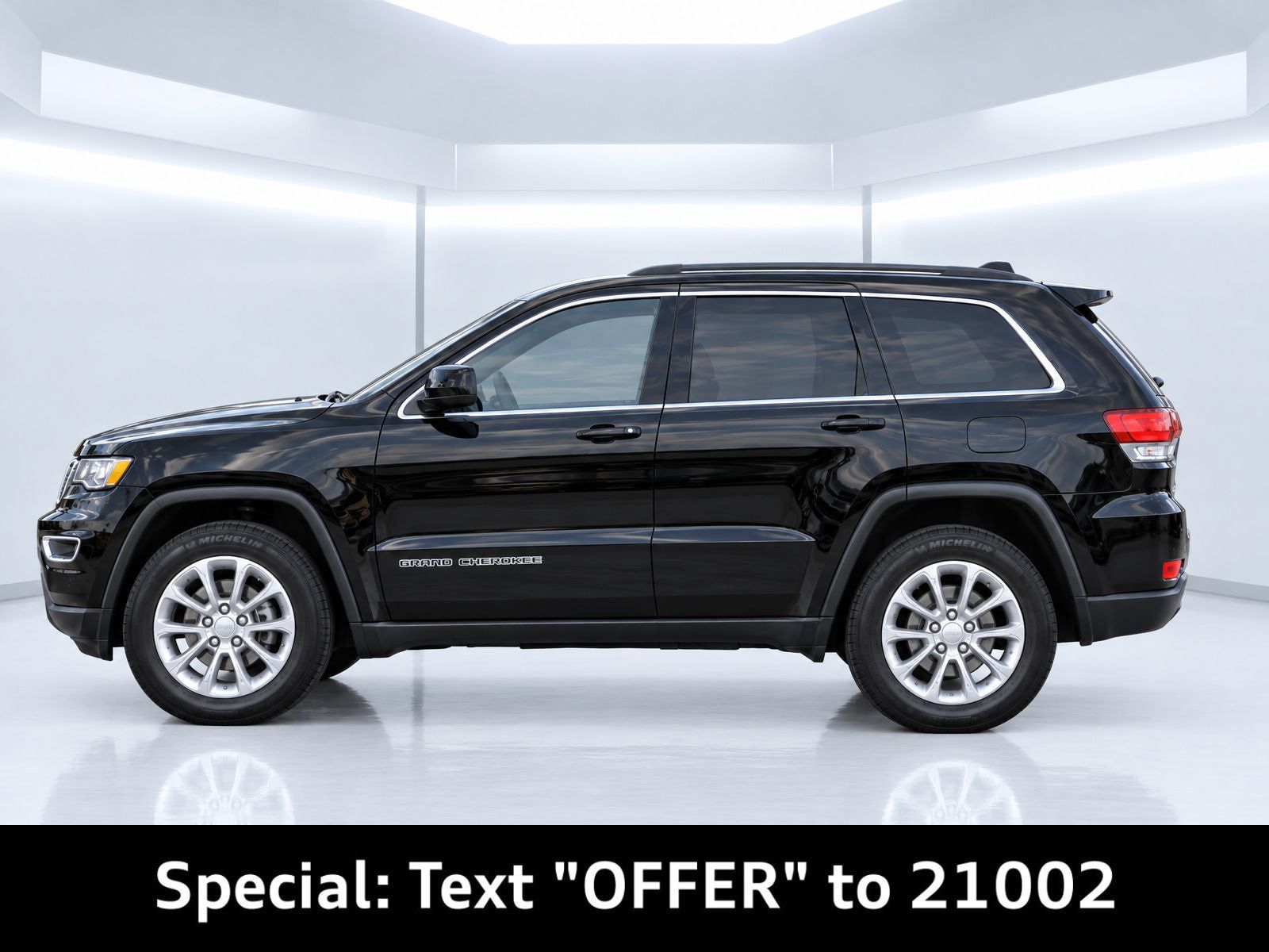 Used 2022 Jeep Grand Cherokee Laredo E RWD image 6