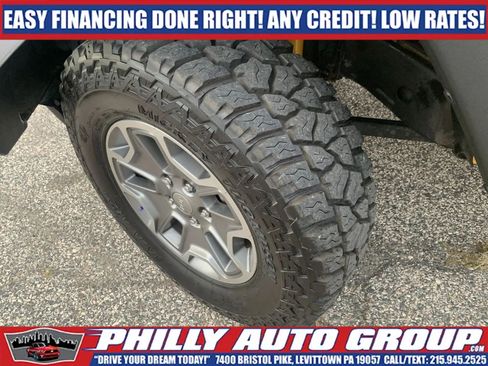 Used 2015 Jeep Wrangler Unlimited Rubicon w/ Max Tow Package AWD/4WD image 35