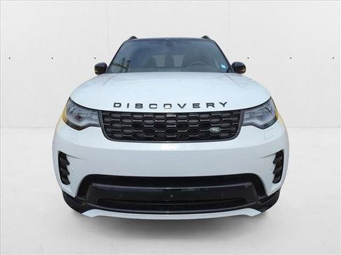 Certified 2024 Land Rover Discovery Dynamic SE image 2
