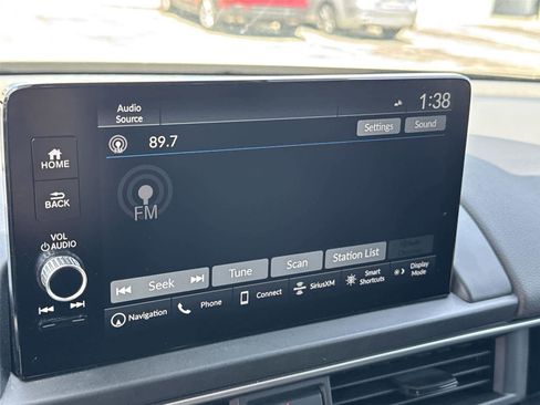 Used 2024 Honda Pilot Touring image 25
