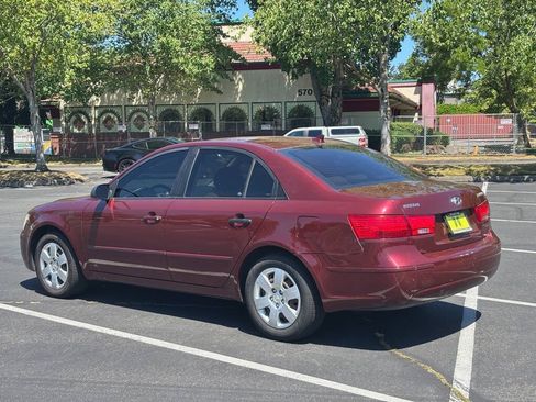 Used 2010 Hyundai Sonata GLS FWD image 3
