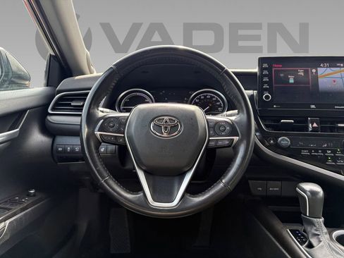 Used 2023 Toyota Camry XLE w/ Navigation Package image 11
