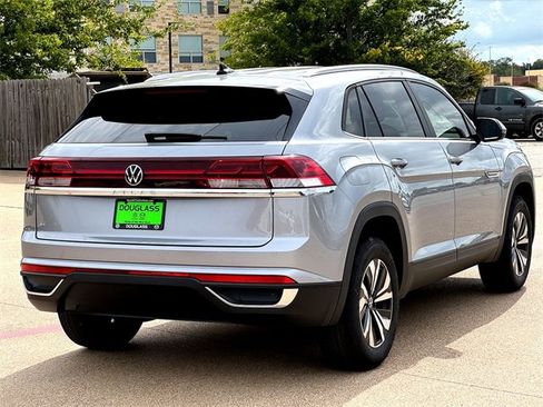 New 2026 Volkswagen Atlas Cross Sport SE image 8