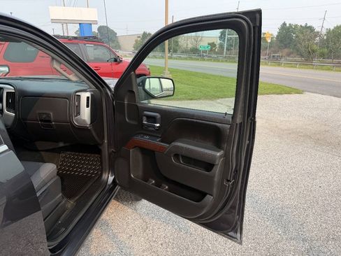 Used 2014 GMC Sierra 1500 SLE w/ SLE Value Package AWD/4WD image 29