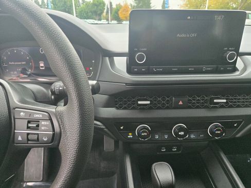 Certified 2023 Honda Accord EX image 14