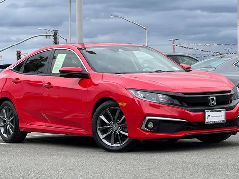 Used 2019 Honda Civic EX image 2