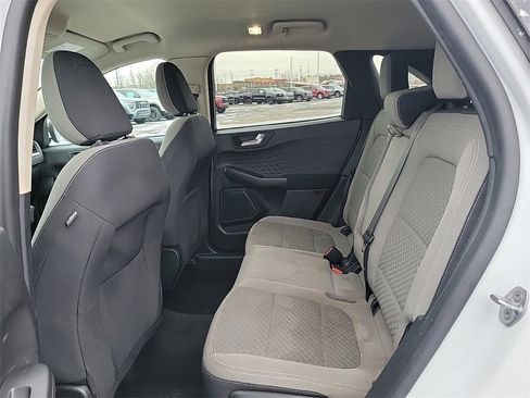 Used 2020 Ford Escape SE image 11