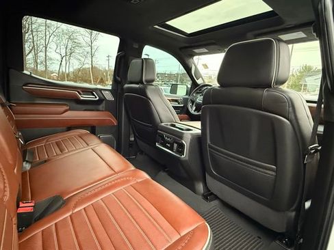 Used 2024 GMC Sierra 1500 Denali Ultimate image 23