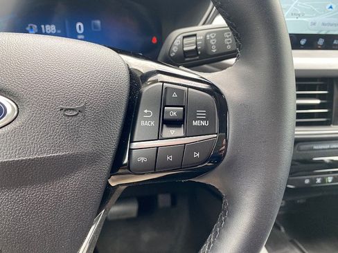 Certified 2025 Ford Escape Platinum AWD/4WD image 51