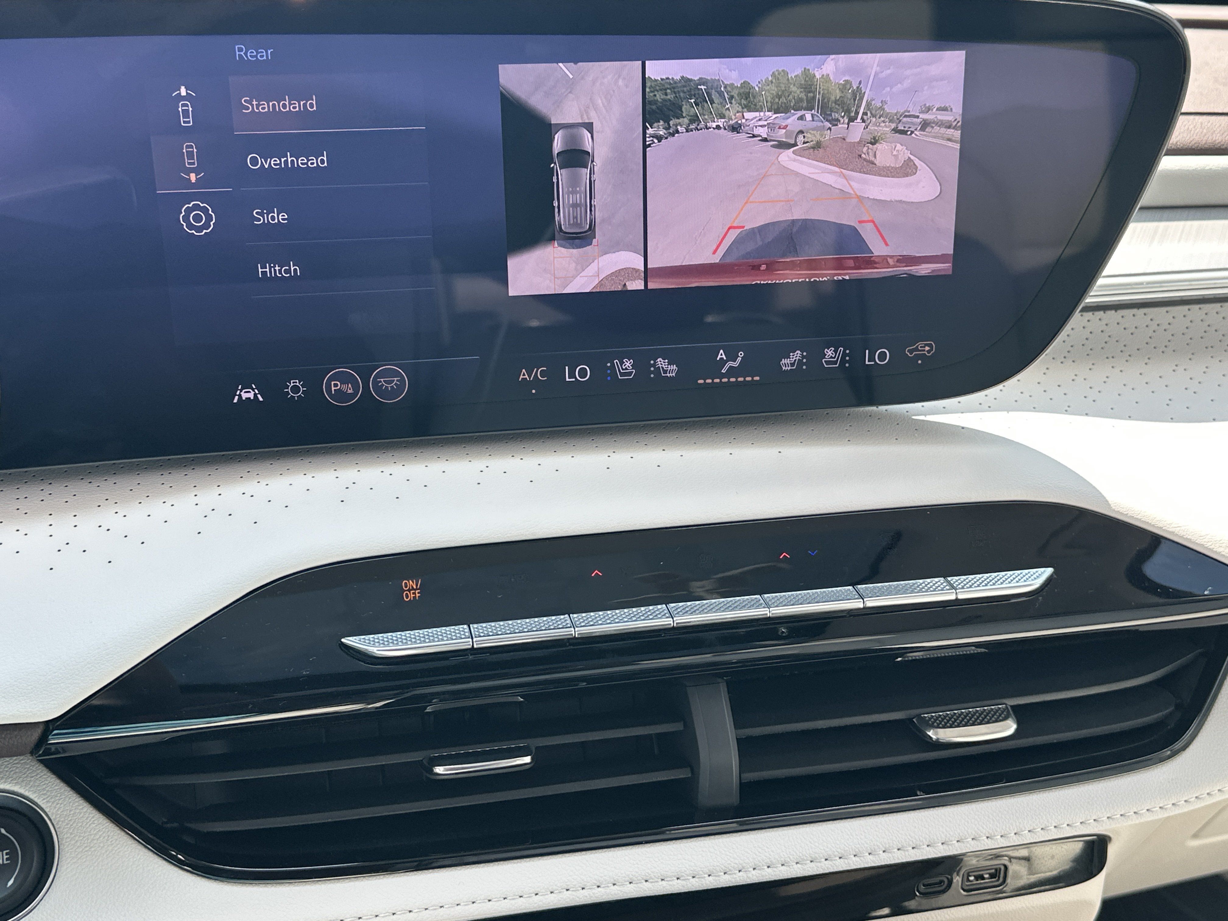 Used 2026 Buick Enclave Avenir w/ Super Cruise Package FWD image 30