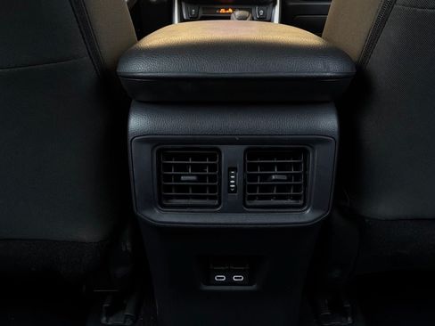 Used 2025 Toyota RAV4 XLE FWD image 13
