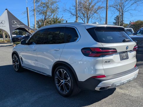 Used 2024 BMW X5 xDrive50e w/ Executive Package image 8