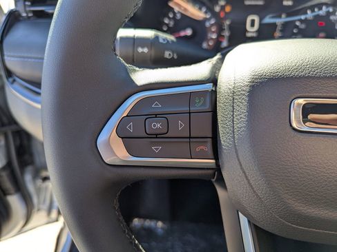 New 2026 Jeep Compass Latitude image 22