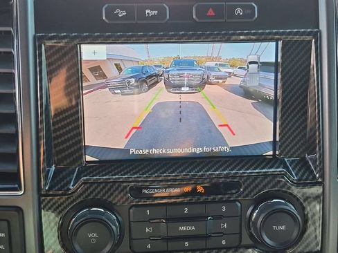Used 2019 Ford F150 XLT w/ Equipment Group 302A Luxury AWD/4WD image 7