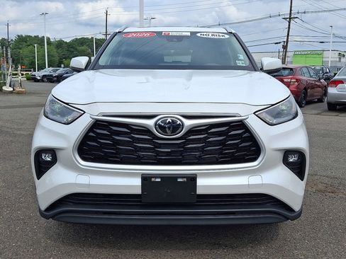 Certified 2026 Toyota Highlander XLE AWD/4WD image 30