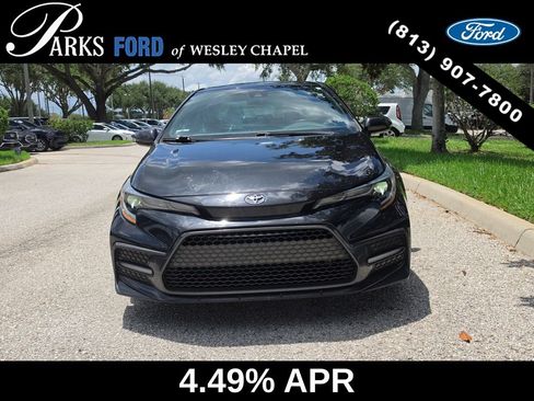 Used 2022 Toyota Corolla SE FWD image 3