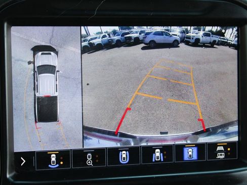 Used 2020 GMC Sierra 2500 AT4 image 29