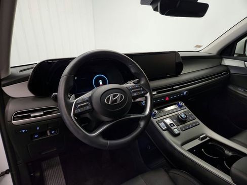 Used 2025 Hyundai Palisade SEL FWD image 17