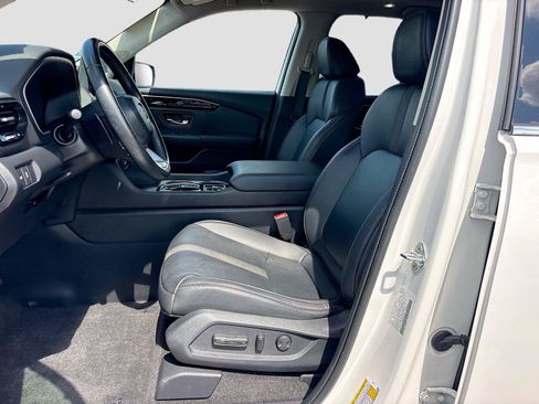 Certified 2024 Honda Pilot Touring image 26