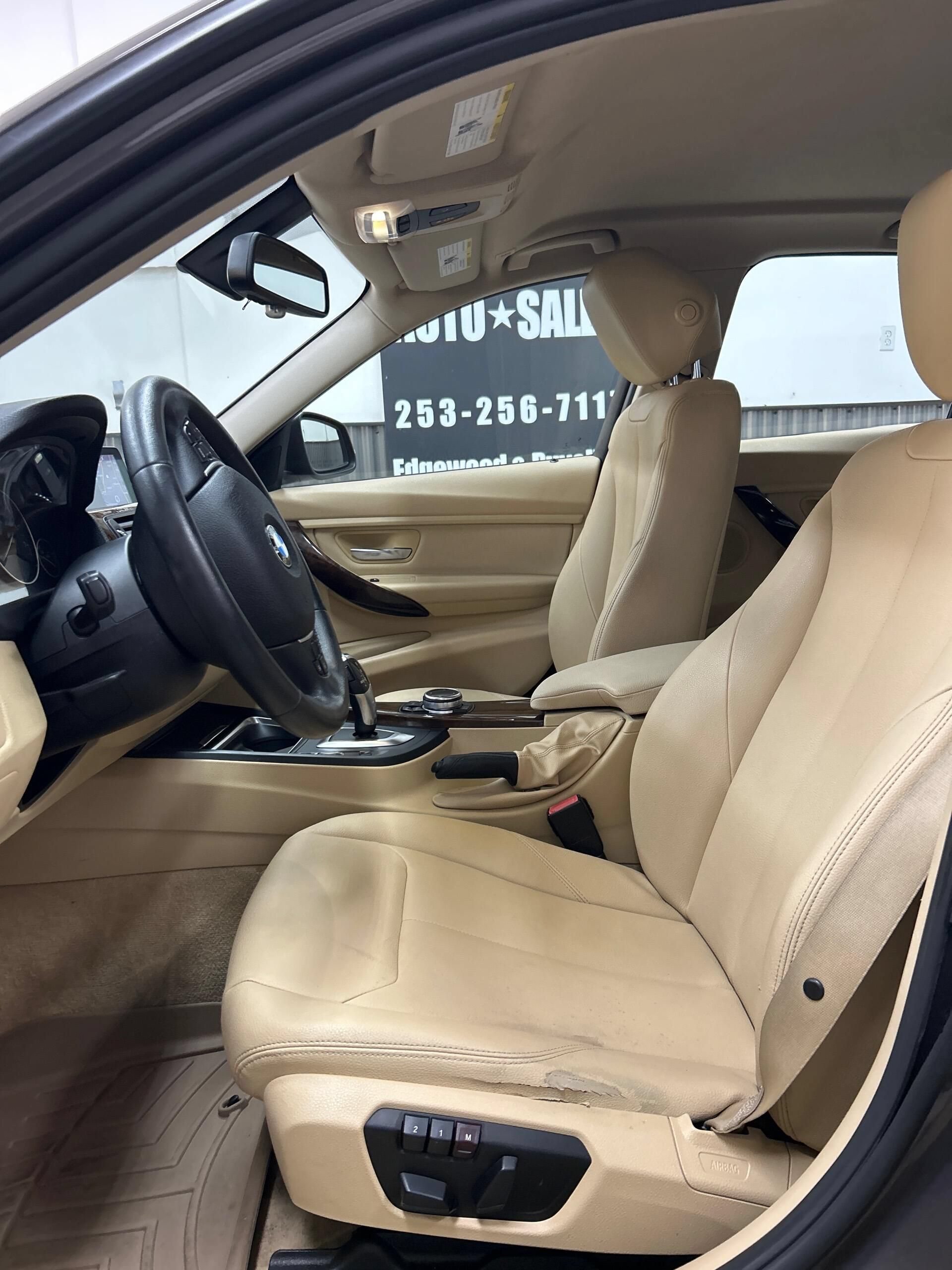 Used 2014 BMW 328i Sedan RWD image 8
