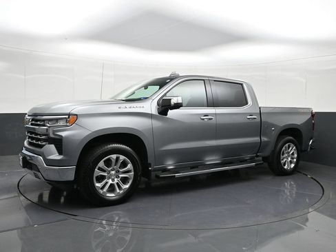 Certified 2025 Chevrolet Silverado 1500 LTZ AWD/4WD image 1
