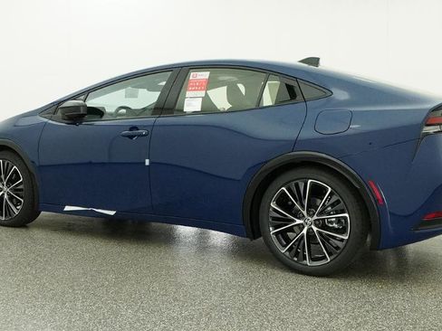 New 2026 Toyota Prius Limited FWD image 5