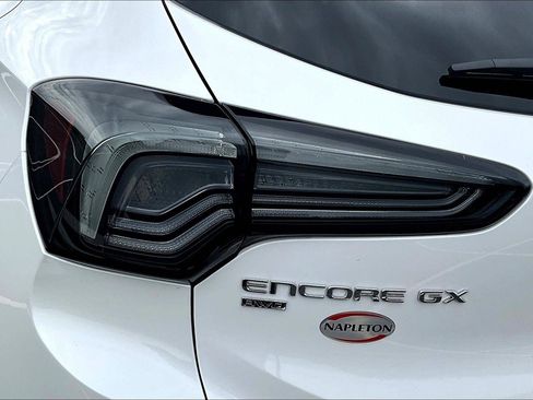 Certified 2024 Buick Encore GX Avenir image 30