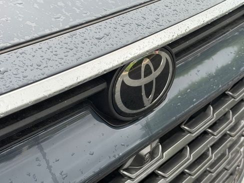 Used 2024 Toyota Grand Highlander AWD Hybrid image 12