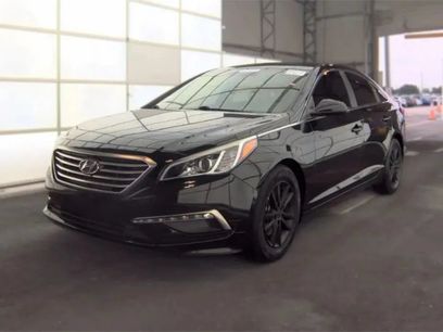 Used 2015 Hyundai Sonata SE w/ Option Group 02