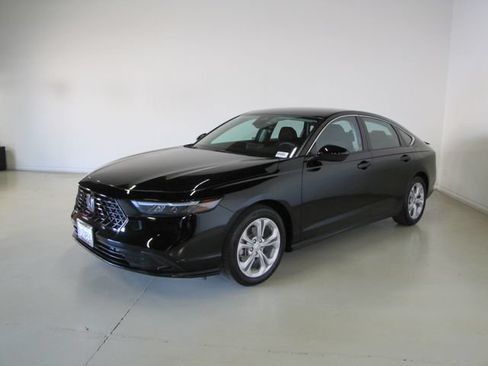 Certified 2024 Honda Accord LX image 1