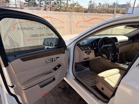 Used 2015 Mercedes-Benz E 350 4MATIC Sedan image 14