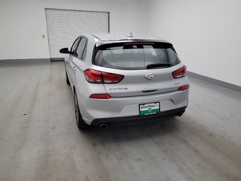 Used 2018 Hyundai Elantra GT Sport FWD image 6