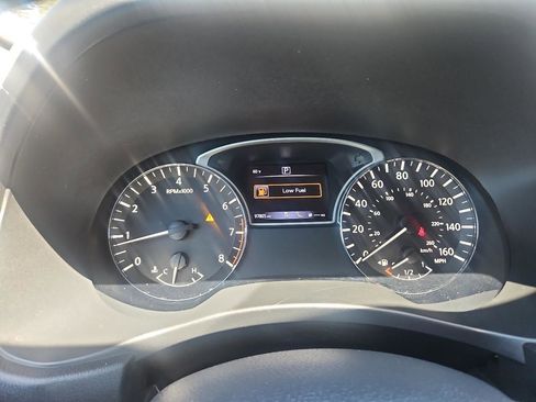 Used 2018 Nissan Pathfinder SL w/ Cargo Package FWD image 28