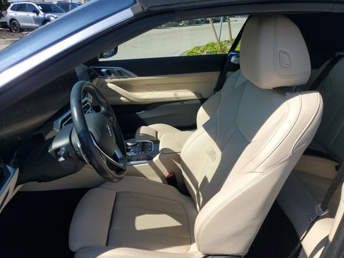 Used 2024 BMW 430i Convertible w/ Convenience Package image 18