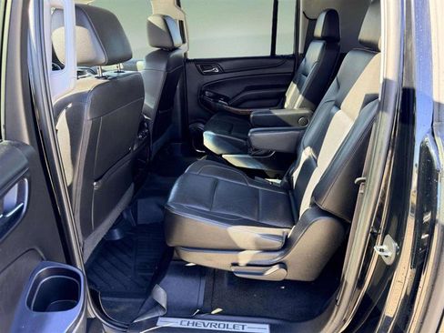 Used 2017 Chevrolet Suburban Premier image 11