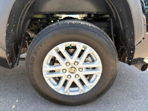 Used 2023 Toyota Tundra SR5 w/ SR5 Convenience Package AWD/4WD image 31