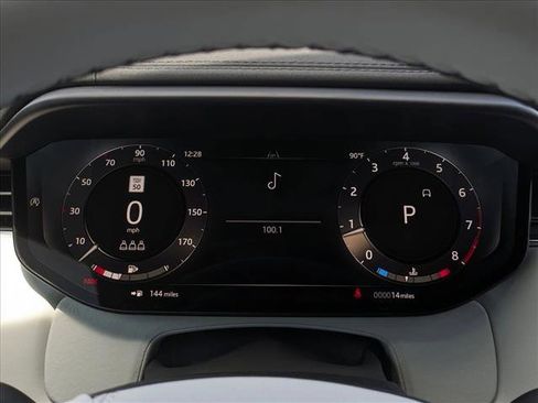 New 2025 Land Rover Range Rover Sport Dynamic SE image 11