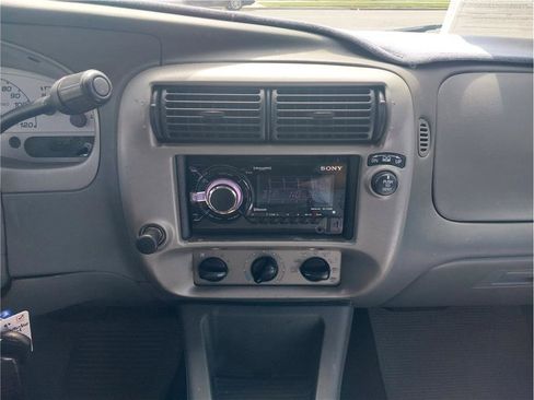 Used 2004 Ford Explorer Sport Trac XLS RWD image 17